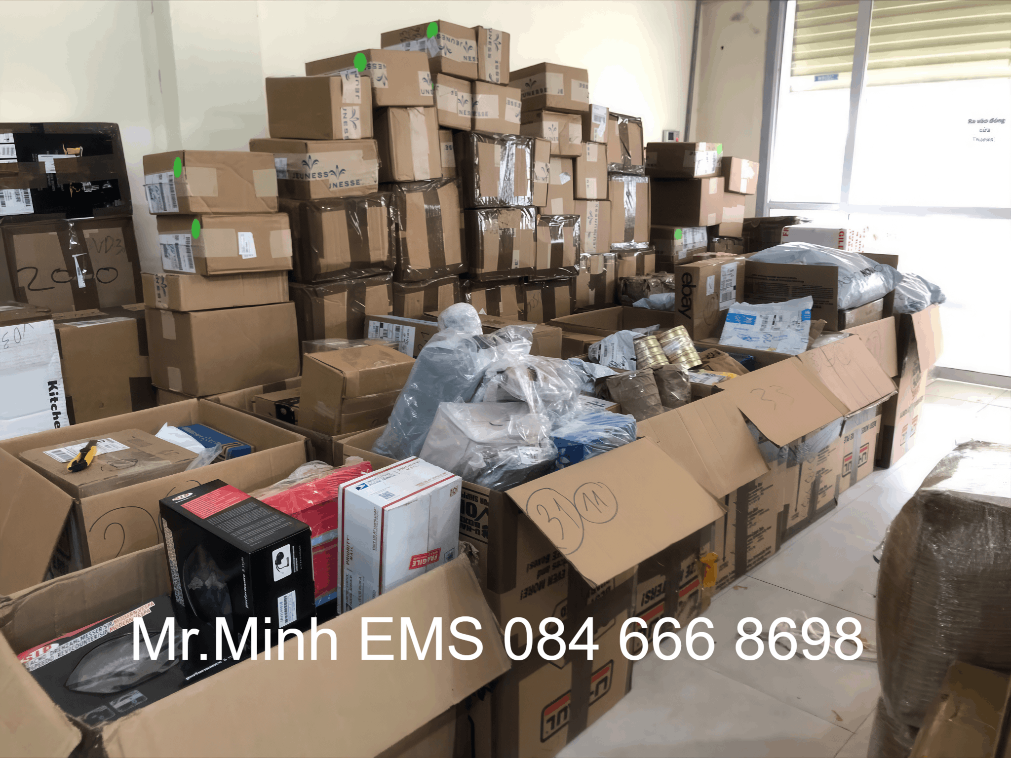 Hình ảnh kho bãi EMS 1